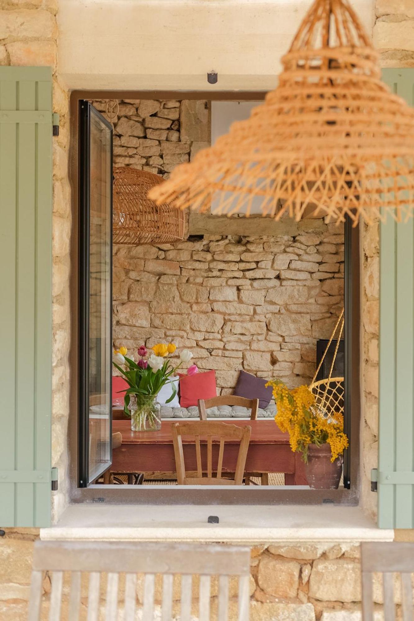 L'Atelier Des Vignes Villa Saint-Pantaleon  ภายนอก รูปภาพ